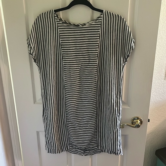Madewell Dresses & Skirts - Madewell Striped Button-Back Dress